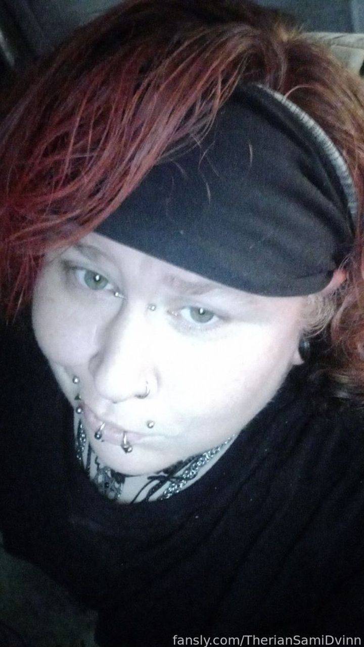 fansly SexyEmoNeko profile photo. SexyEmoNeko 27