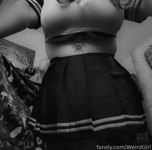 fansly WeirdGirl profile photo. WeirdGirl 29