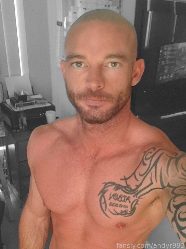 fansly Aussie Andy profile photo. Aussie Andy 33