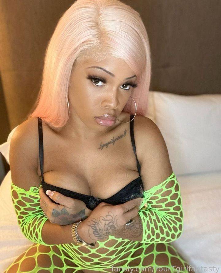 fansly SymoneTheStar profile photo. SymoneTheStar 34