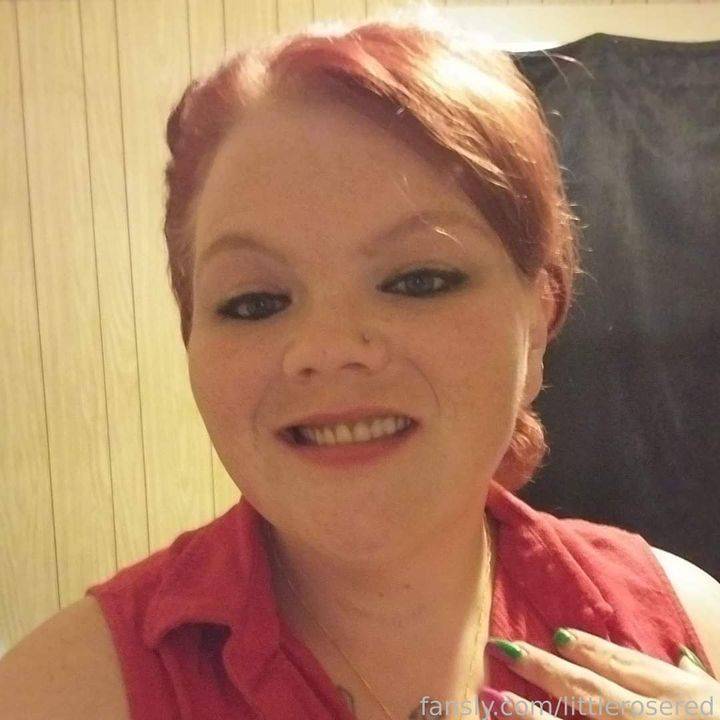 fansly littlerosered profile photo. littlerosered 34