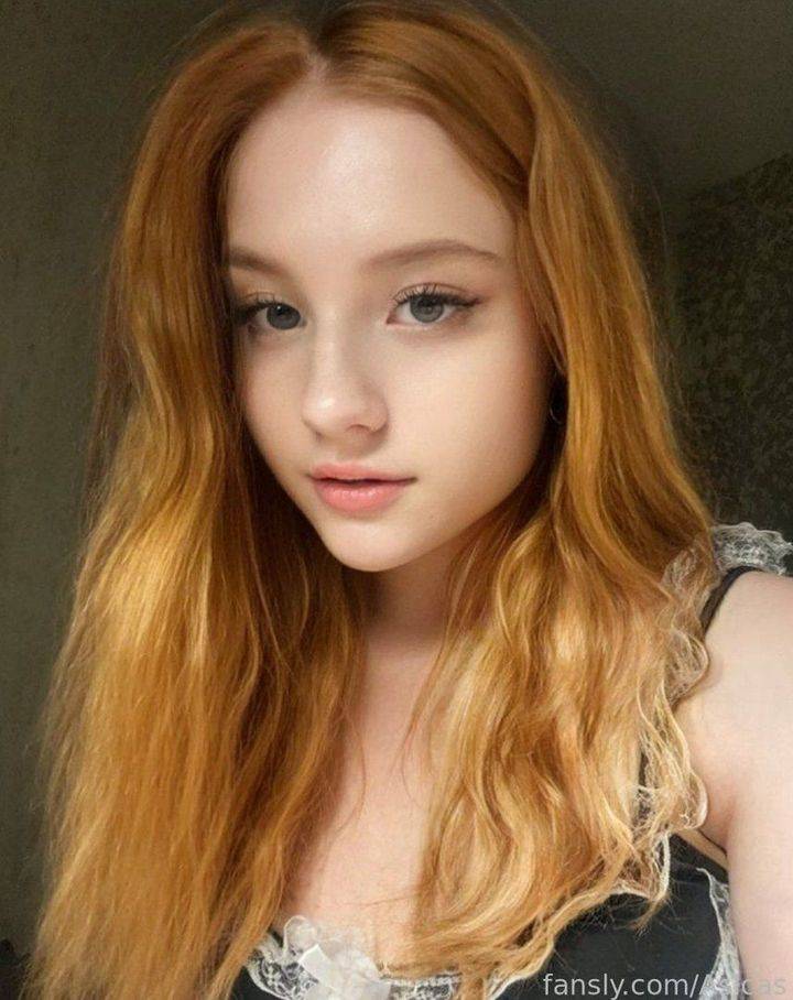 fansly PetiteFoxGirl profile photo. PetiteFoxGirl 7