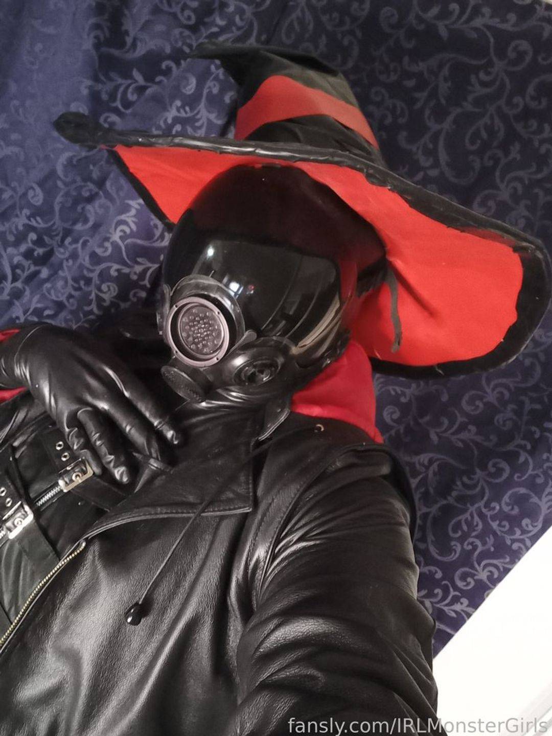 fansly IRLMonsterGirls profile photo. IRLMonsterGirls 3