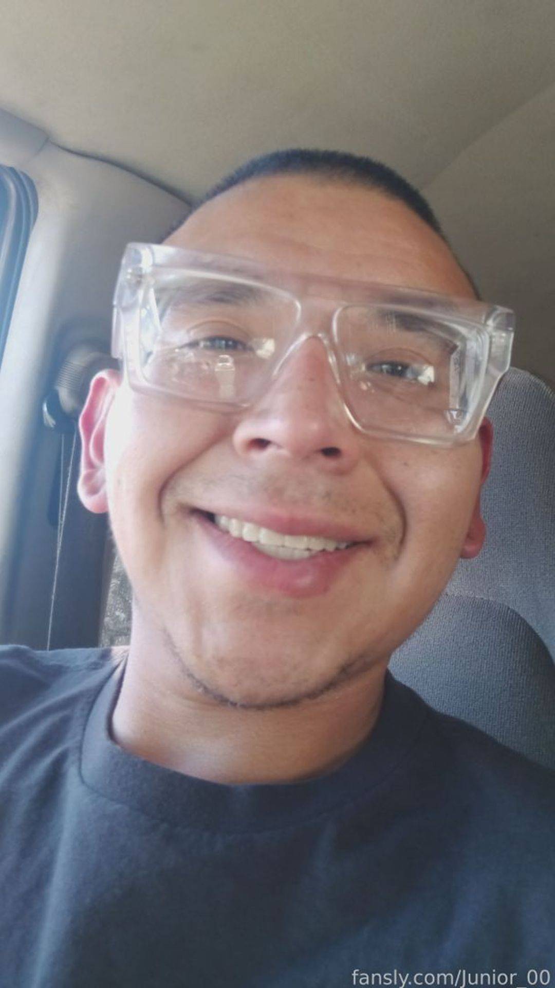 fansly junior_00 profile photo. junior_00 19