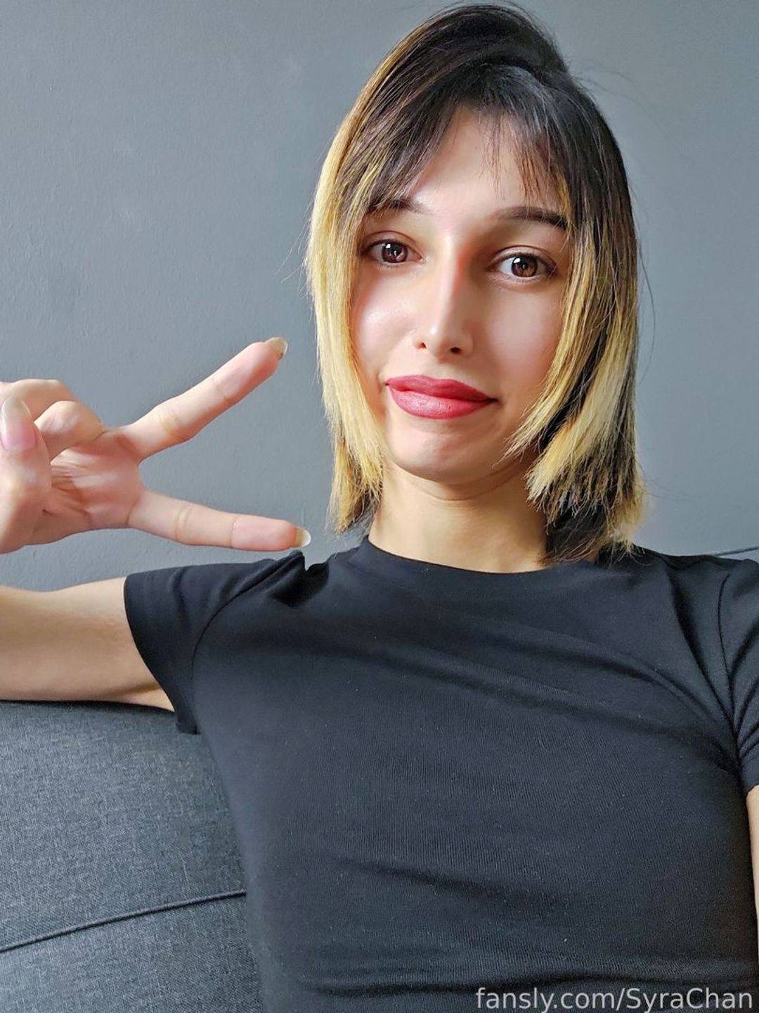 fansly SyraChan  profile photo. SyraChan  20