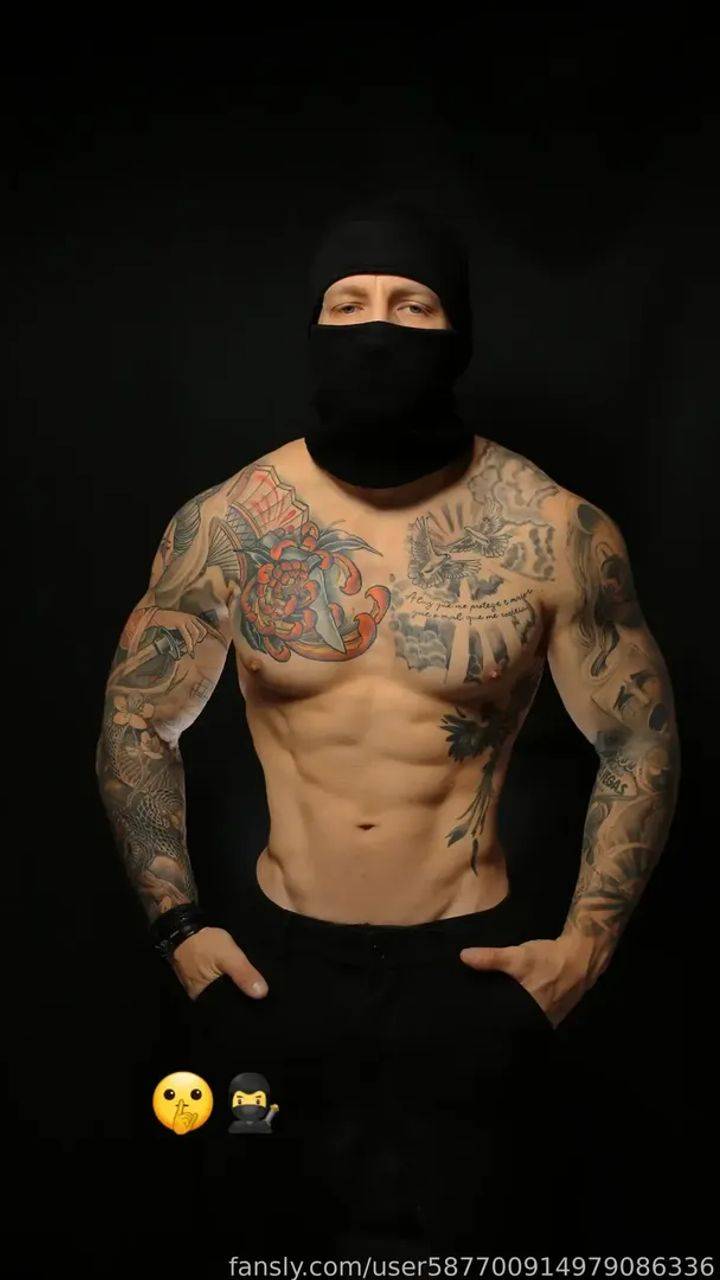 fansly Romeo For profile photo. Romeo For 32
