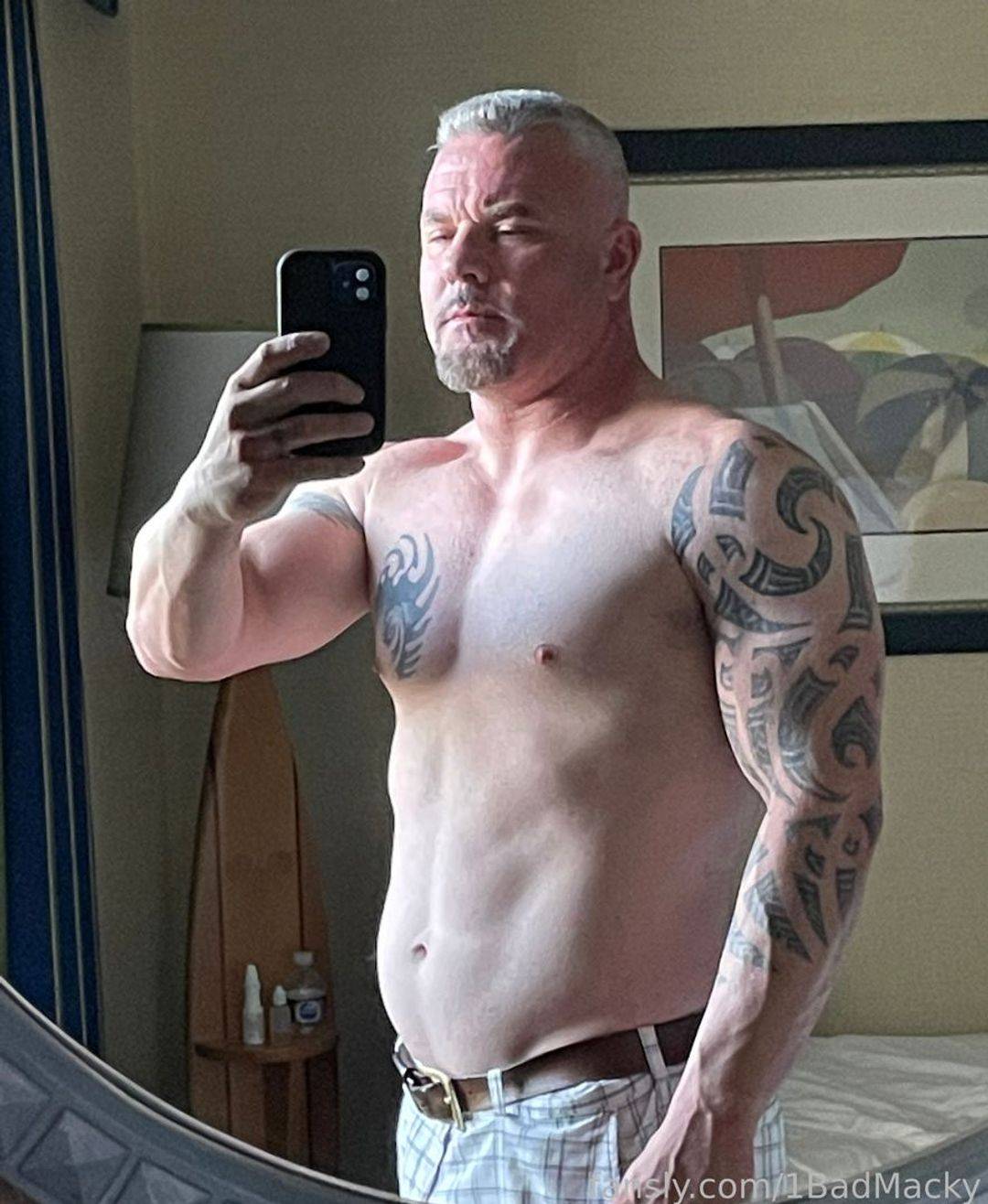 fansly Macky profile photo. Macky 35