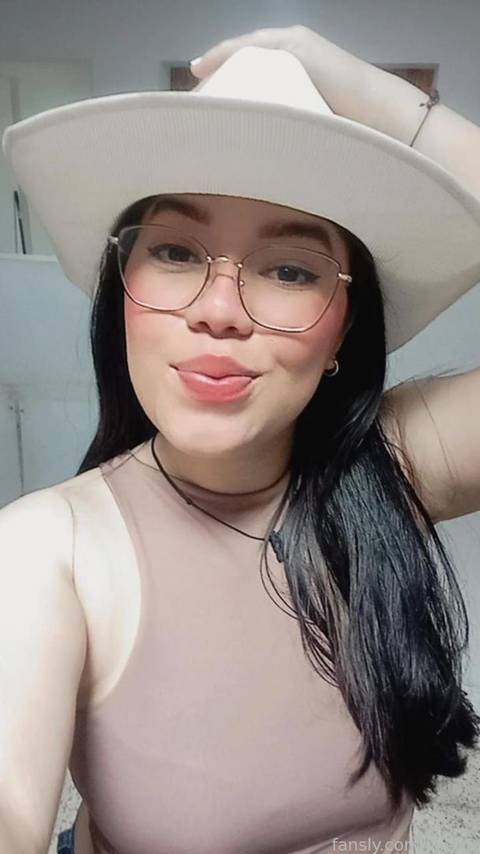 fansly Lily-98 profile photo. Lily-98 21