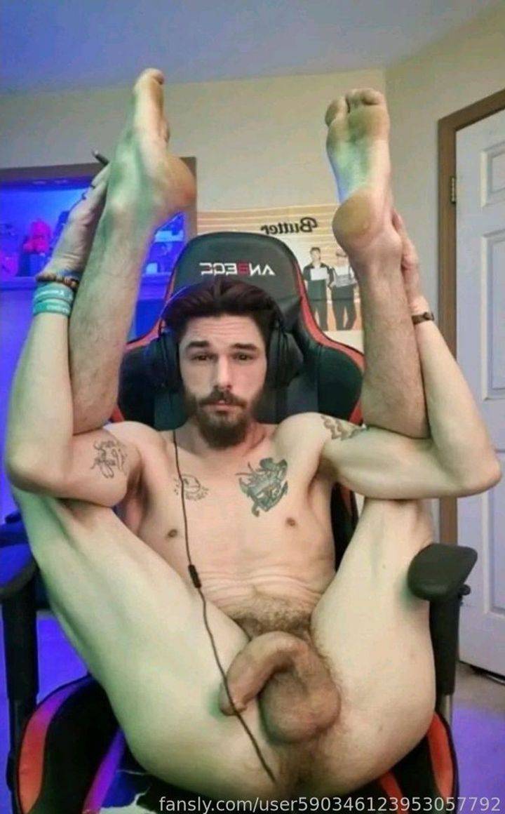 fansly FilthyBartender profile photo. FilthyBartender 23
