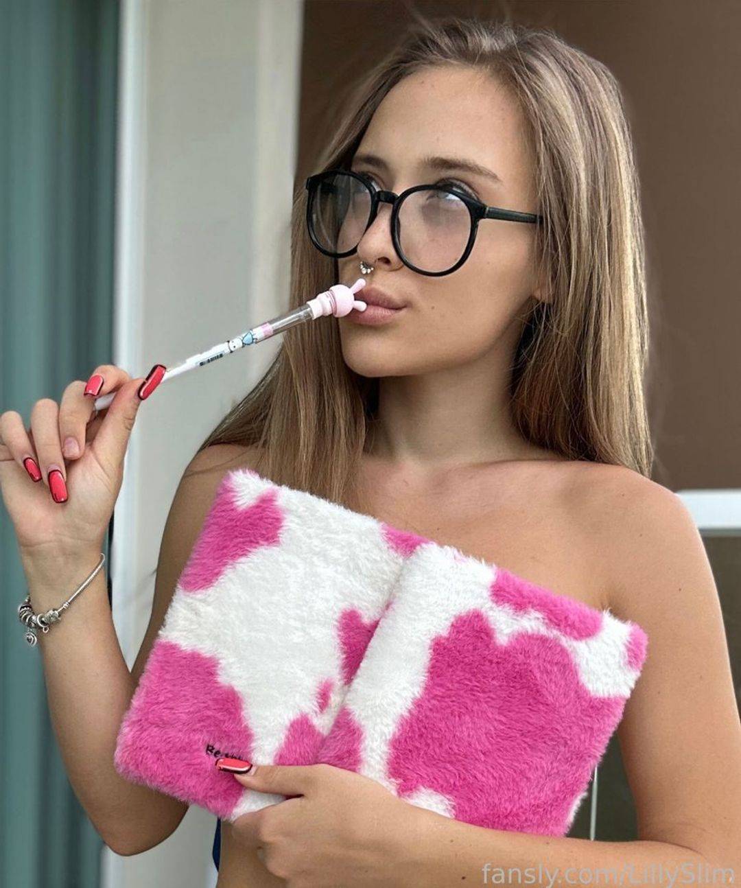 fansly LillySlim profile photo. LillySlim 36