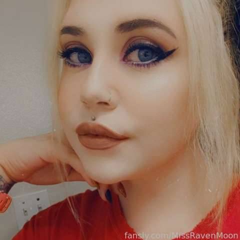 fansly Raven Moon profile photo. Raven Moon 3