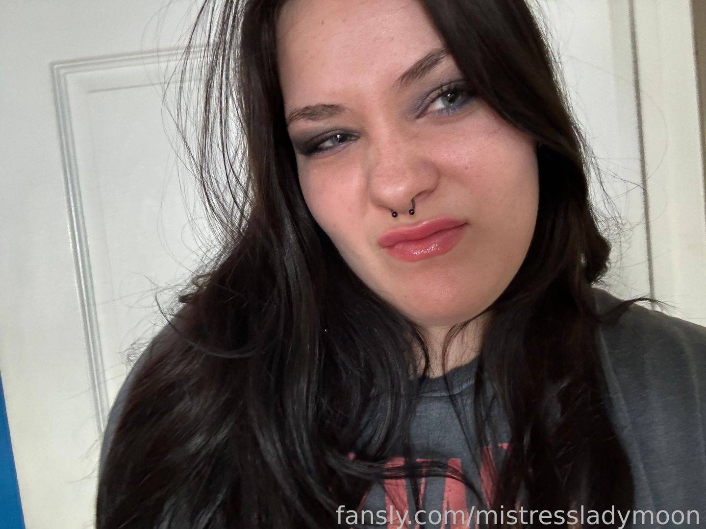 fansly mistressladymoon profile photo. mistressladymoon 17