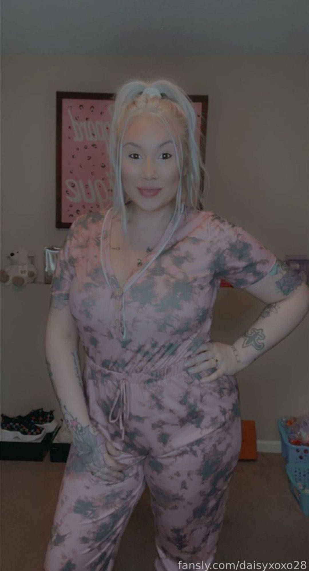 fansly daisyxoxo28 profile photo. daisyxoxo28 18