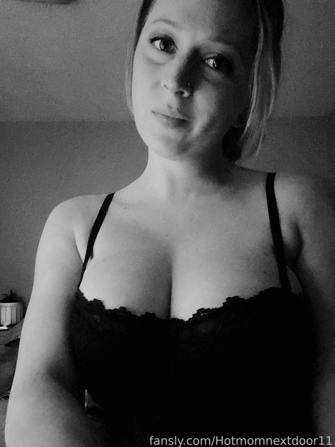 fansly Suzi profile photo. Suzi 11