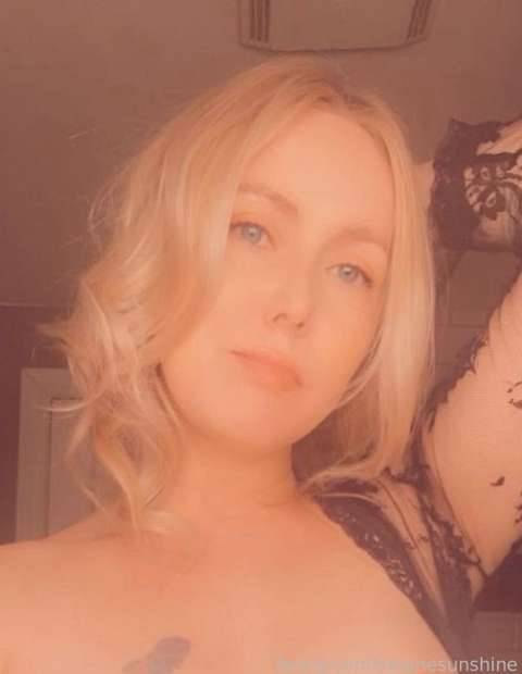 fansly sloanesunshine profile photo. sloanesunshine 3