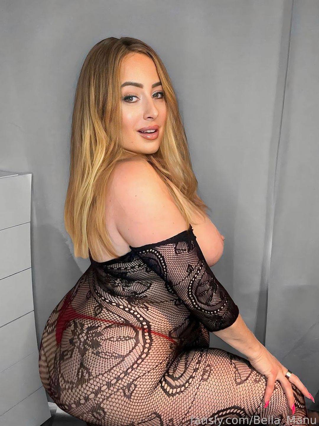 fansly Bella Manu profile photo. Bella Manu 35