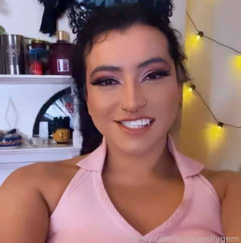 fansly Princess Lily Gem  profile photo. Princess Lily Gem  18