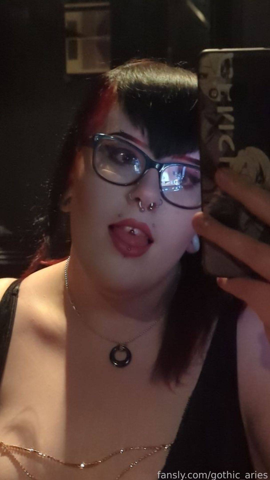 fansly gothic_aries profile photo. gothic_aries 29