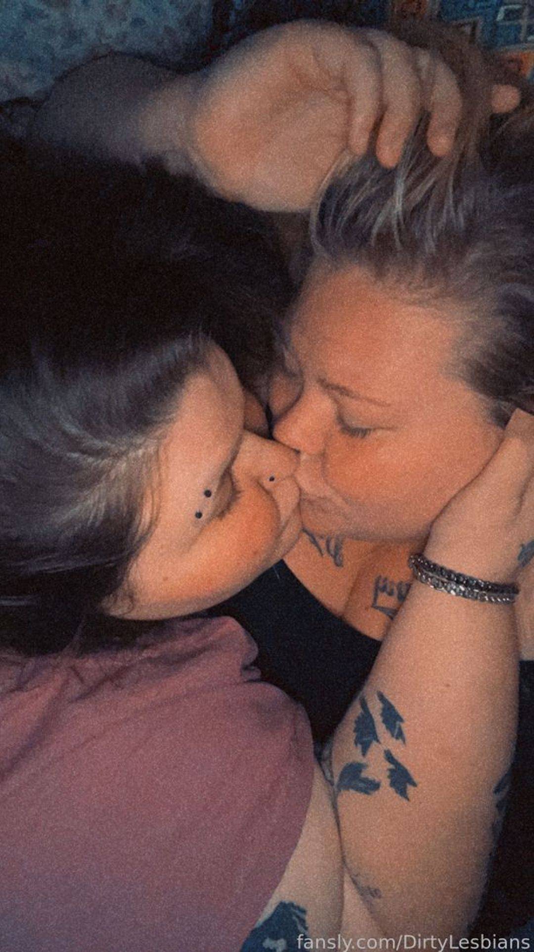 fansly Dirty Lesbians profile photo. Dirty Lesbians 27