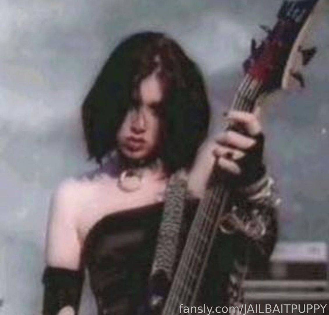 fansly kittie :3 profile photo. kittie :3 34