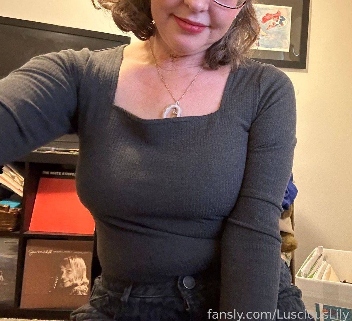 fansly LusciousLily profile photo. LusciousLily 32