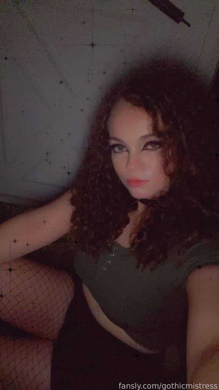 fansly gothicmistress profile photo. gothicmistress 7