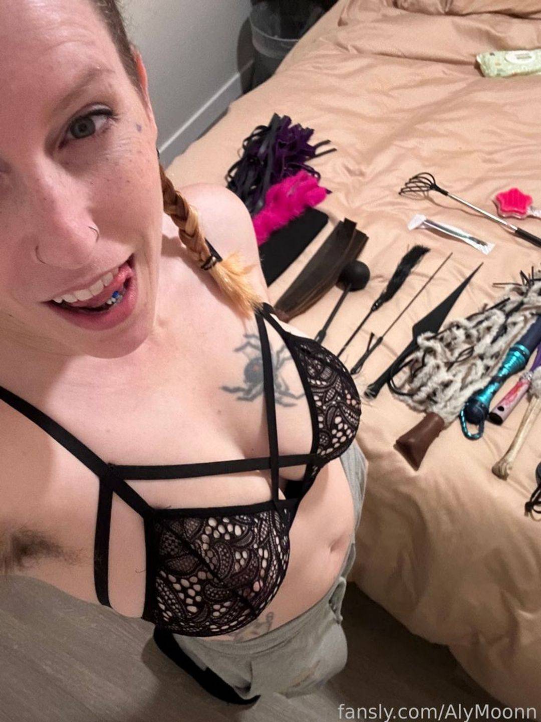 fansly AlyMoon profile photo. AlyMoon 8