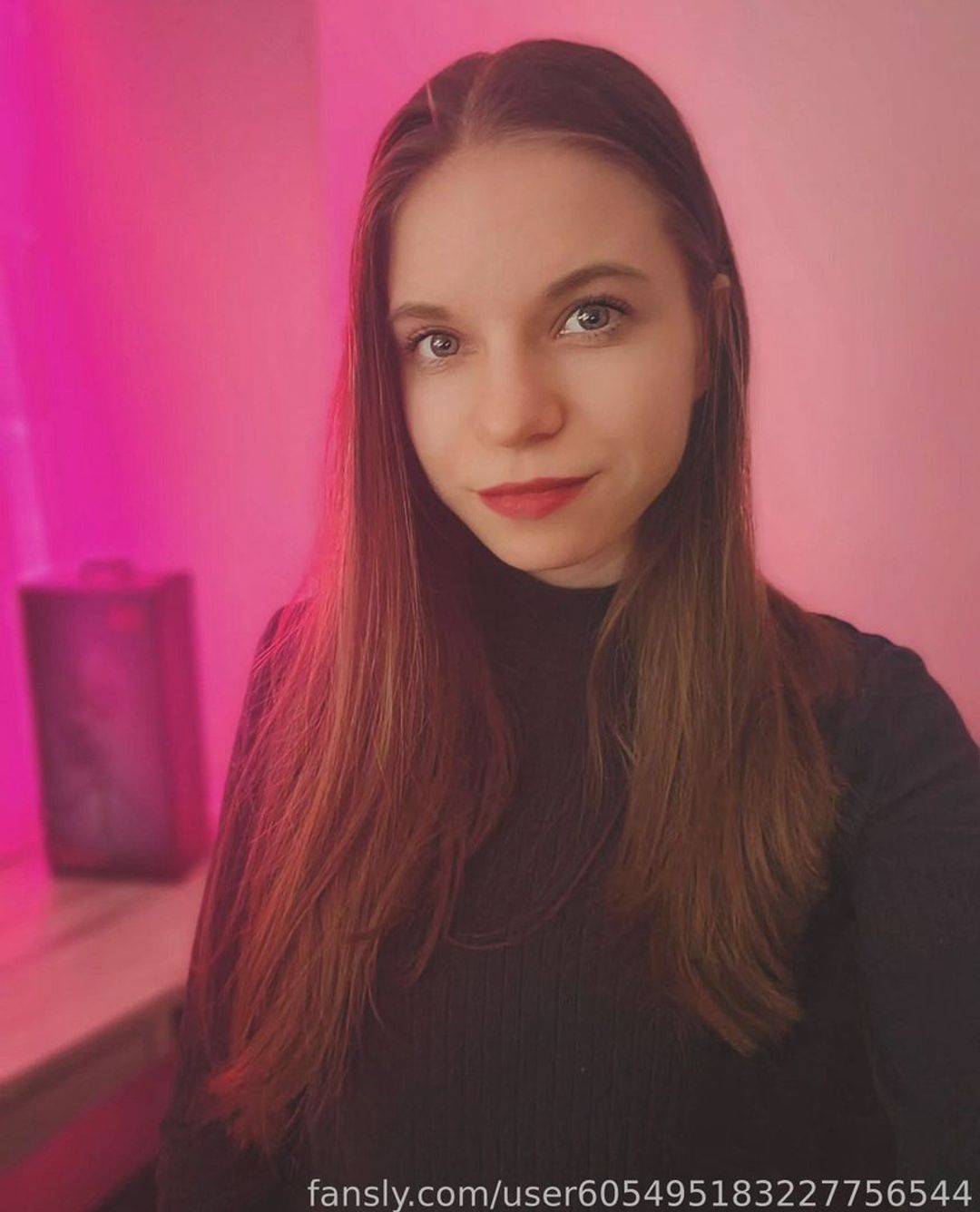 fansly StrawberryGirl profile photo. StrawberryGirl 27