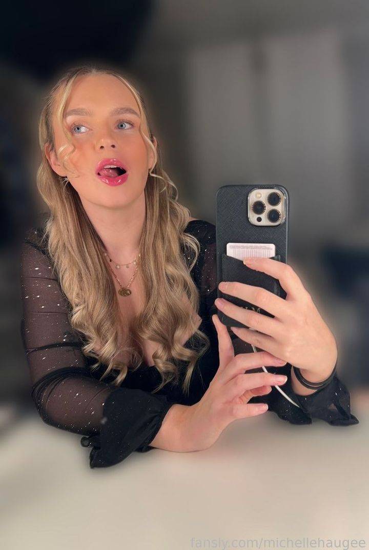 fansly michellehaugee profile photo. michellehaugee 1