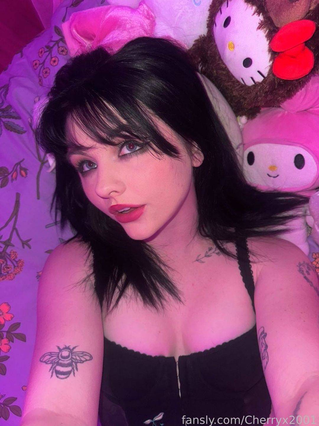 fansly CHERRY profile photo. CHERRY 21