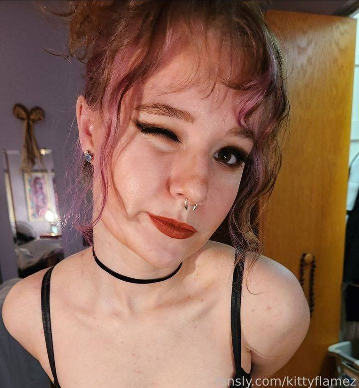 fansly kittyflamez profile photo. kittyflamez 25