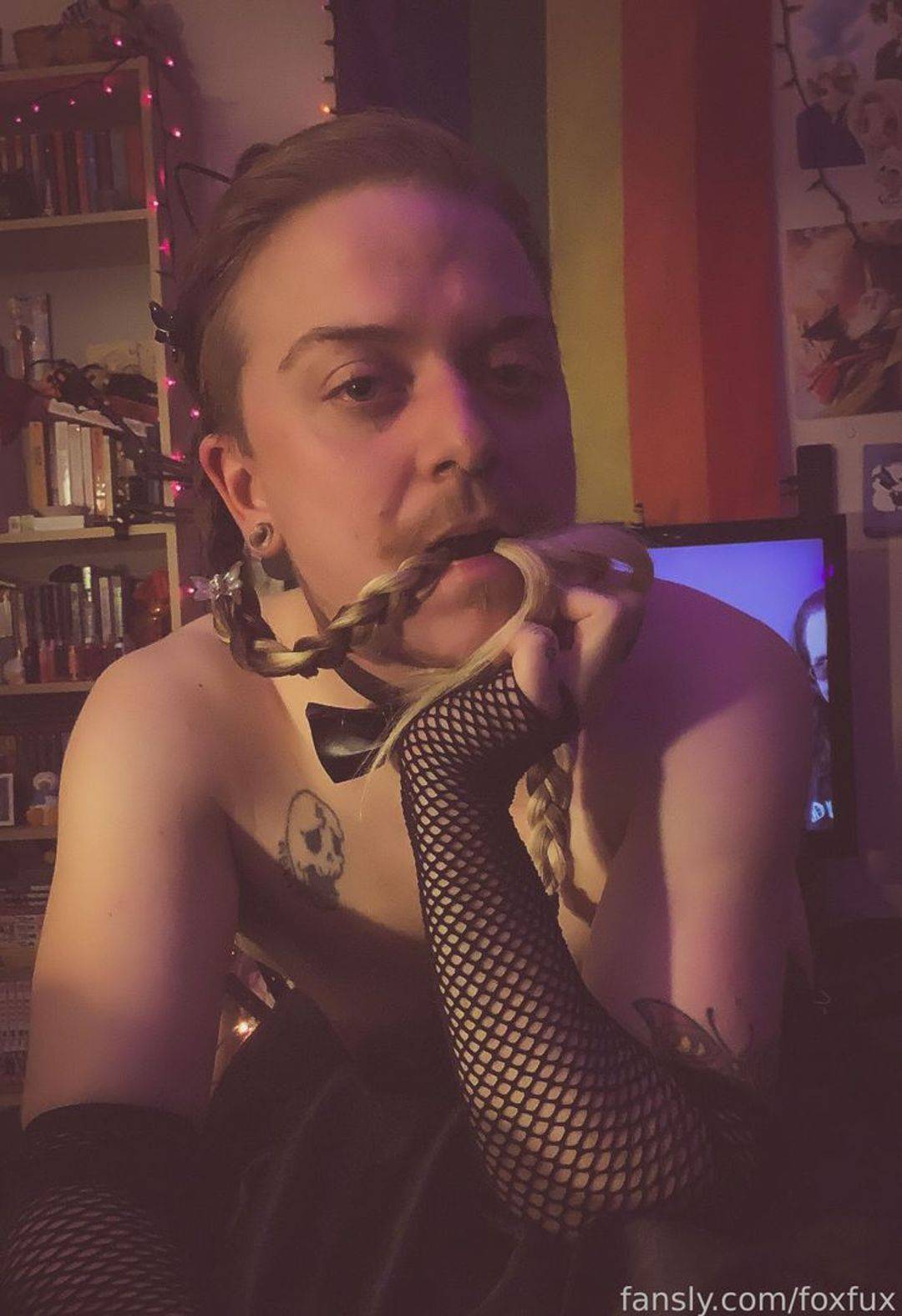 fansly foxfux profile photo. foxfux 30