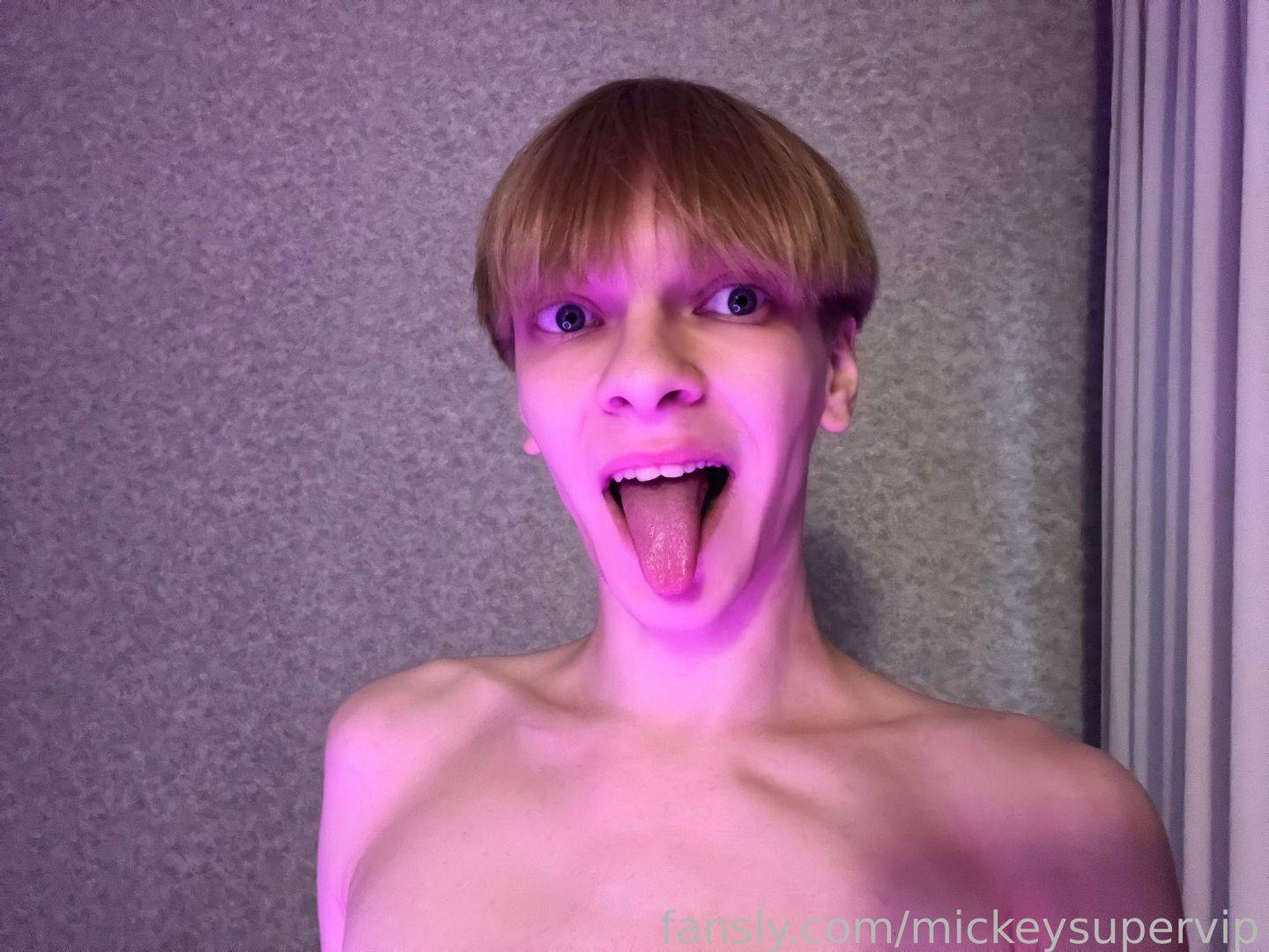 fansly TwinkBlondie profile photo. TwinkBlondie 28