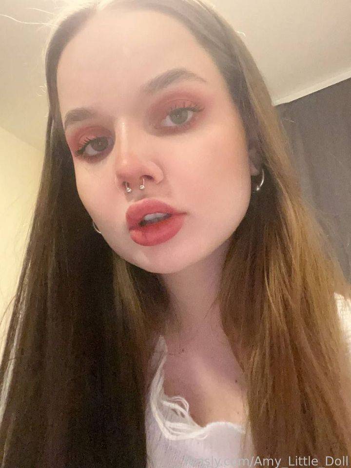fansly Amy profile photo. Amy 37