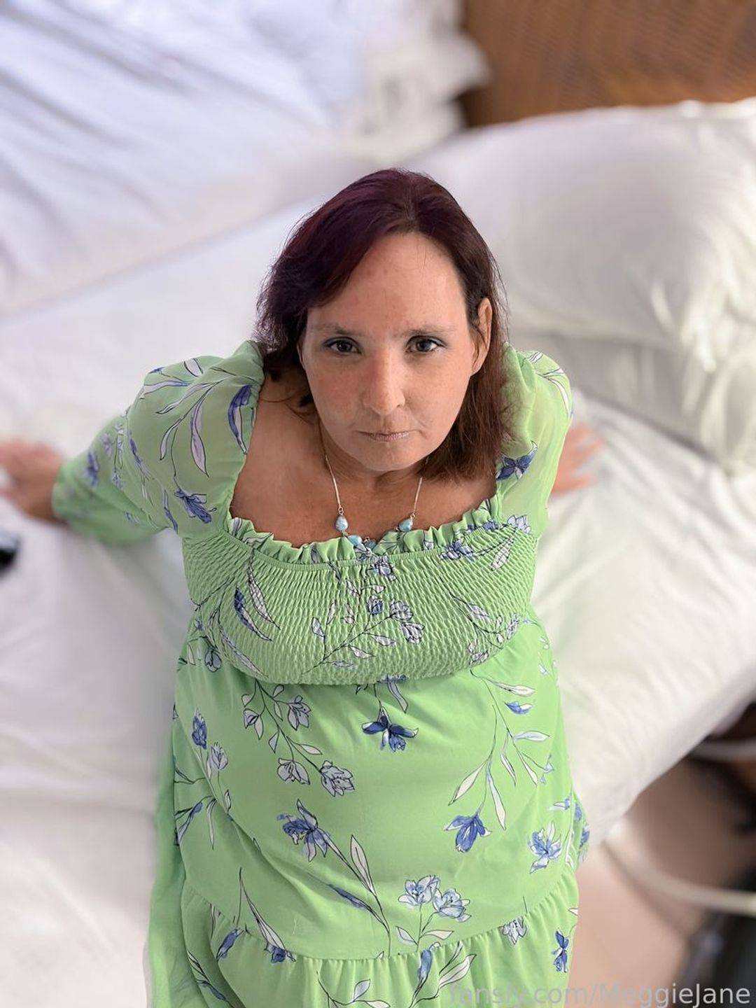 fansly MeggieJane profile photo. MeggieJane 37