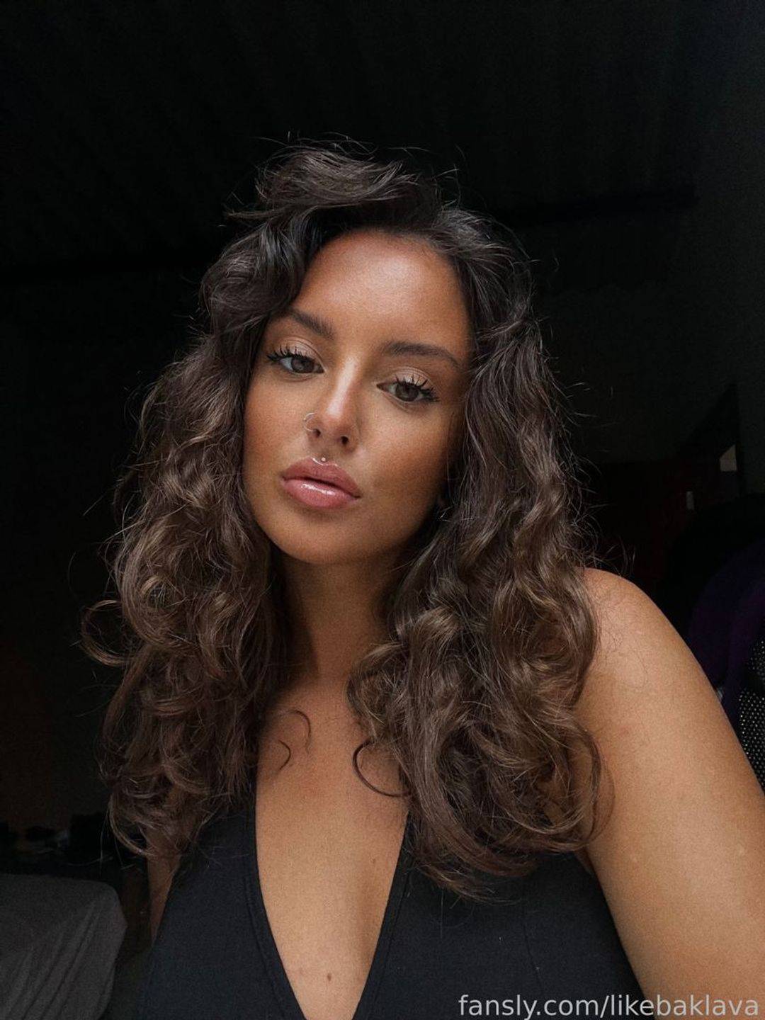 fansly likebaklava profile photo. likebaklava 25