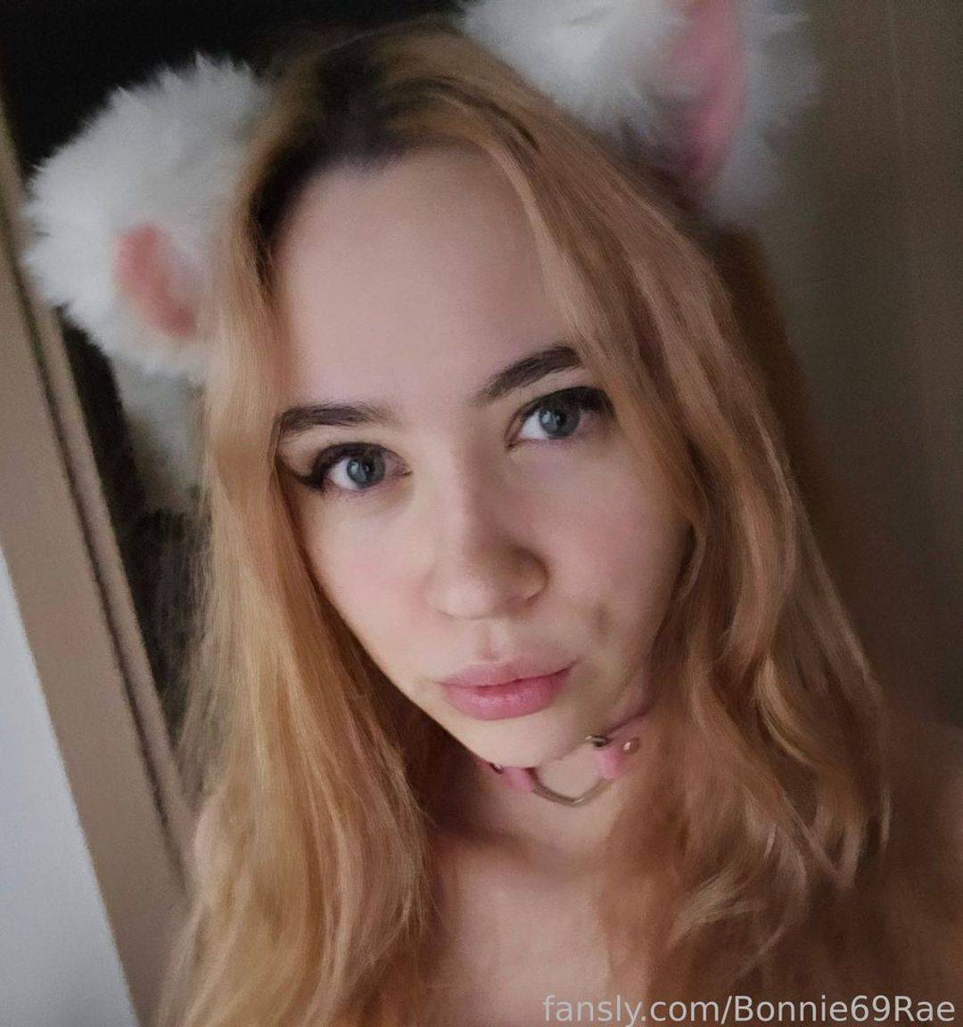 fansly Bonnie 🌺 profile photo. Bonnie 🌺 35