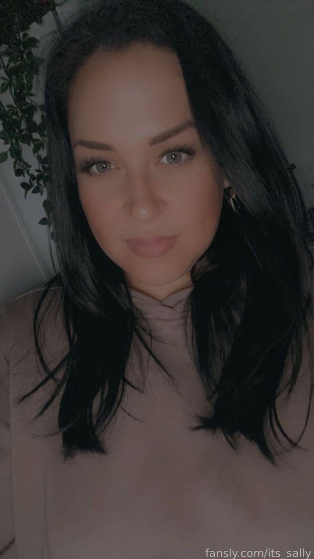 fansly its_sally profile photo. its_sally 25