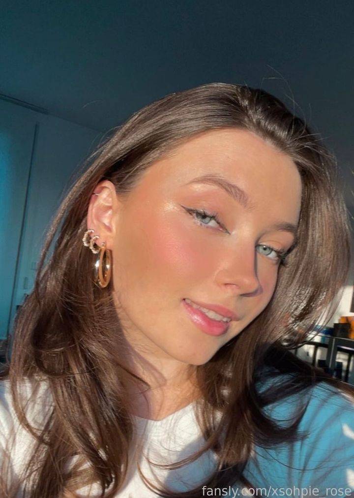 fansly xsophie_rose profile photo. xsophie_rose 33