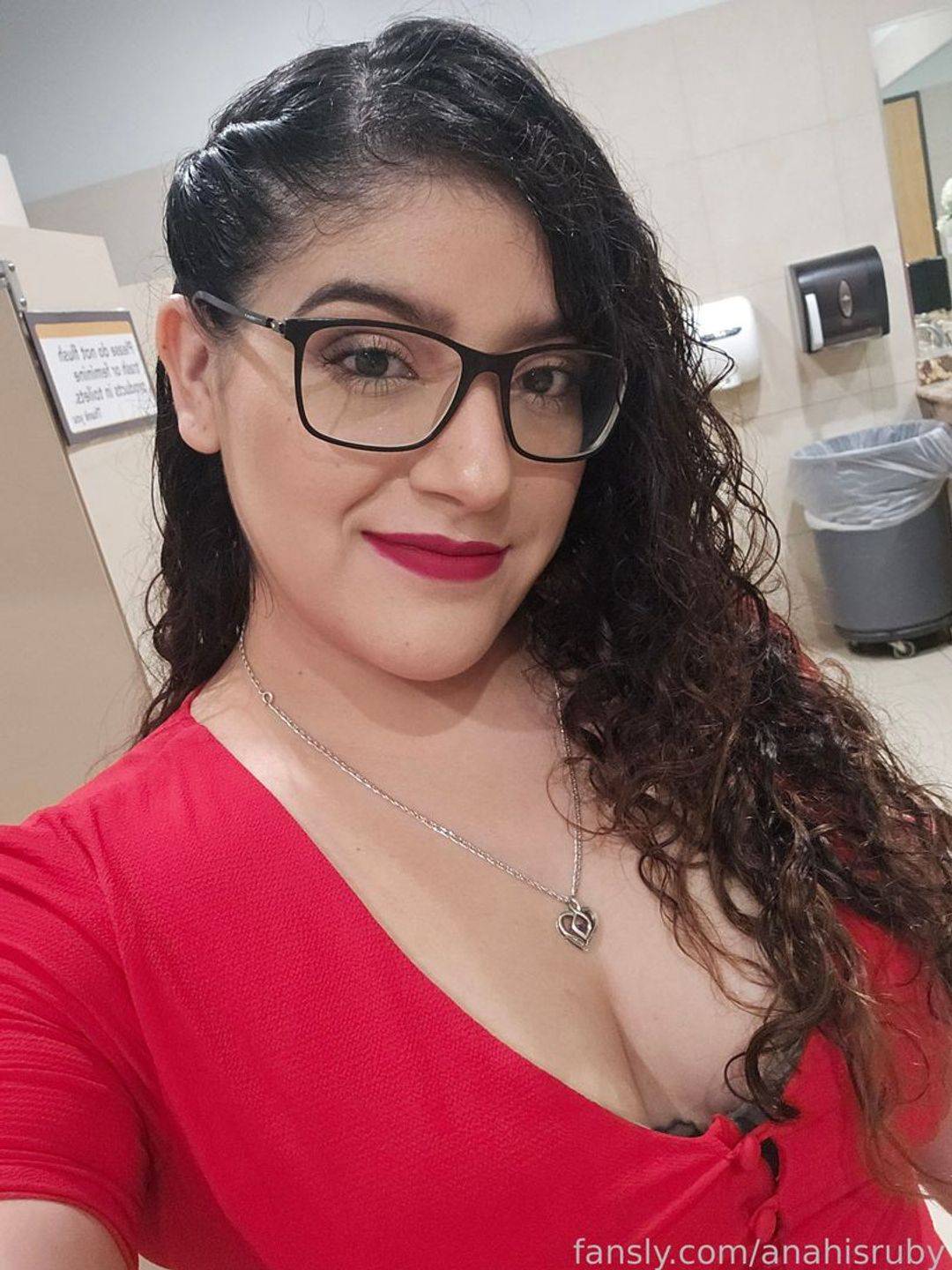 fansly anahisruby profile photo. anahisruby 17