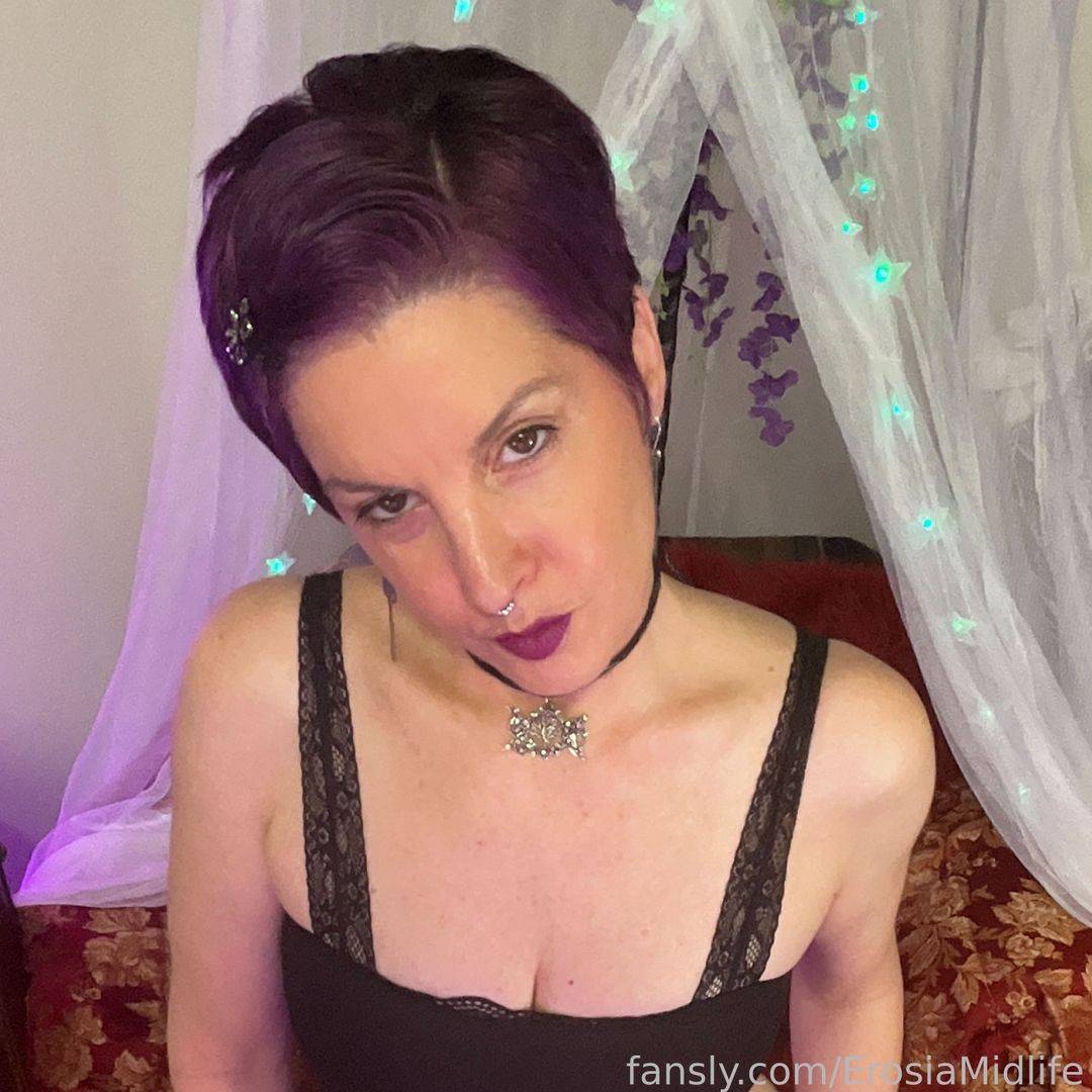 fansly ErosiaMidlife profile photo. ErosiaMidlife 36