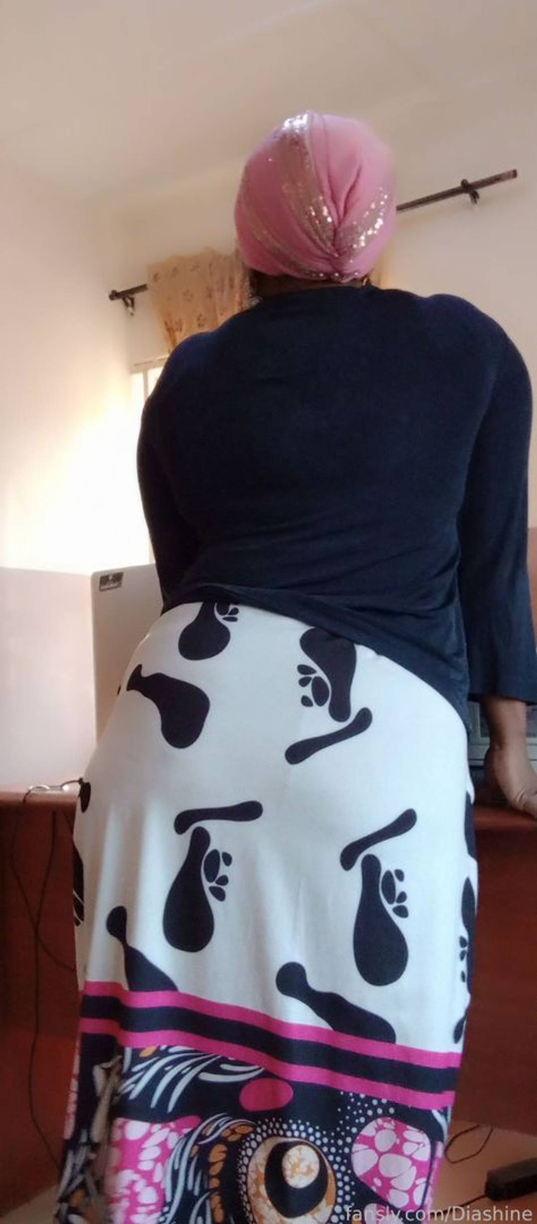 fansly Diashine profile photo. Diashine 37