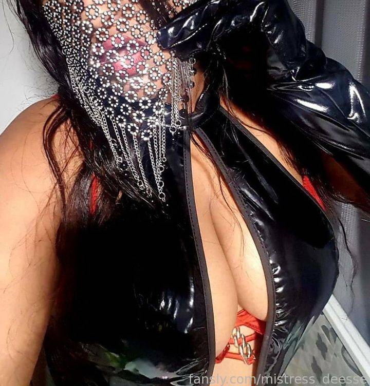 fansly mistress_deesse profile photo. mistress_deesse 8