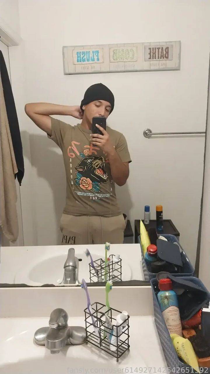 fansly YBJI profile photo. YBJI 19