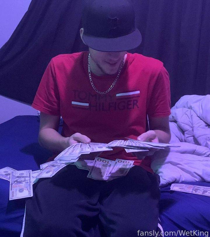 fansly NapKing profile photo. NapKing 28