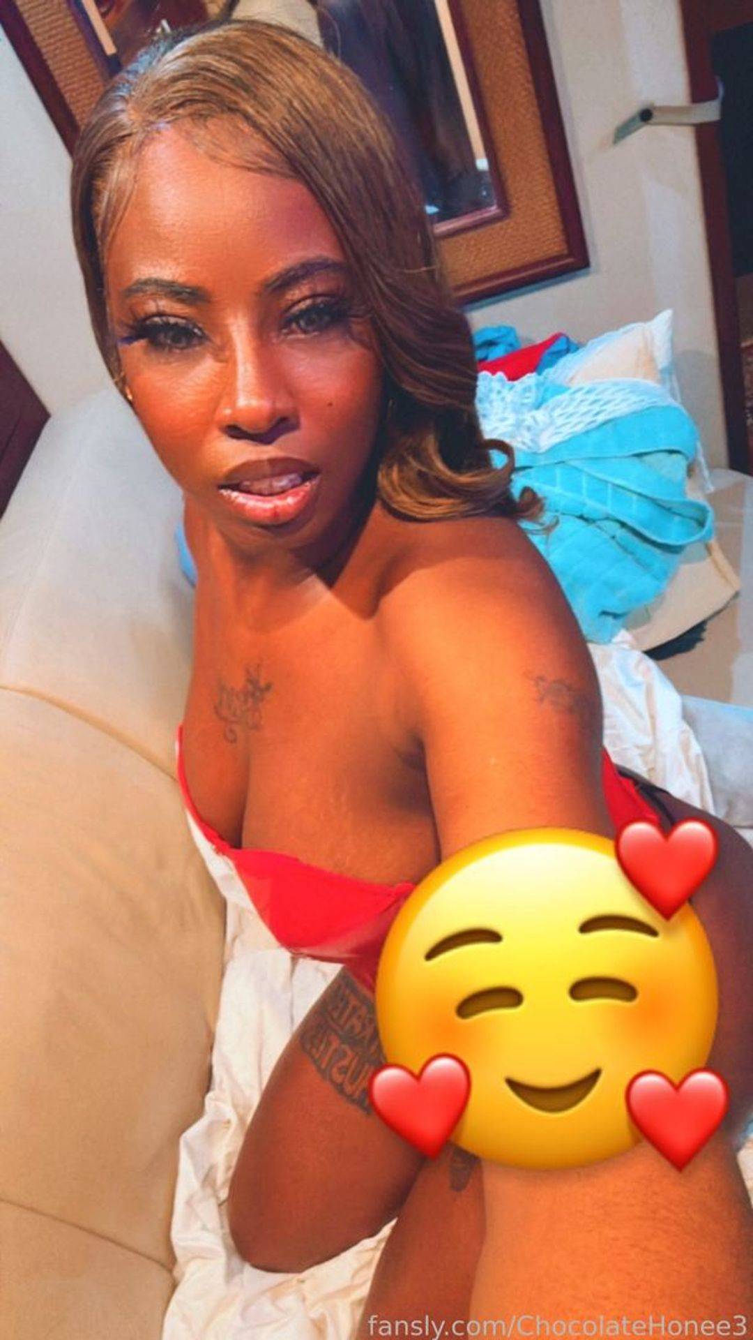 fansly ChocolateHonee3 profile photo. ChocolateHonee3 27