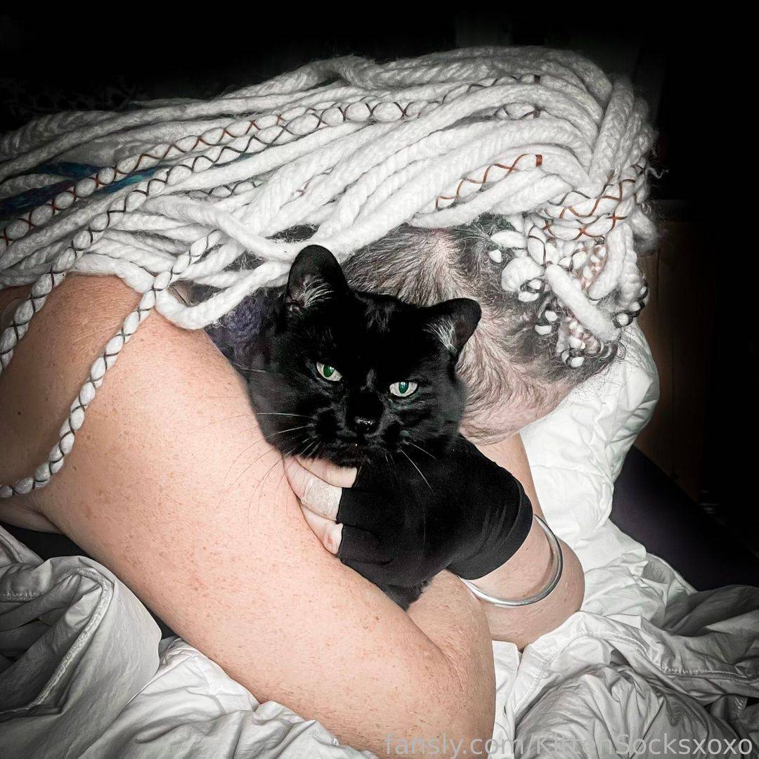 fansly KittenSocksxoxo profile photo. KittenSocksxoxo 23