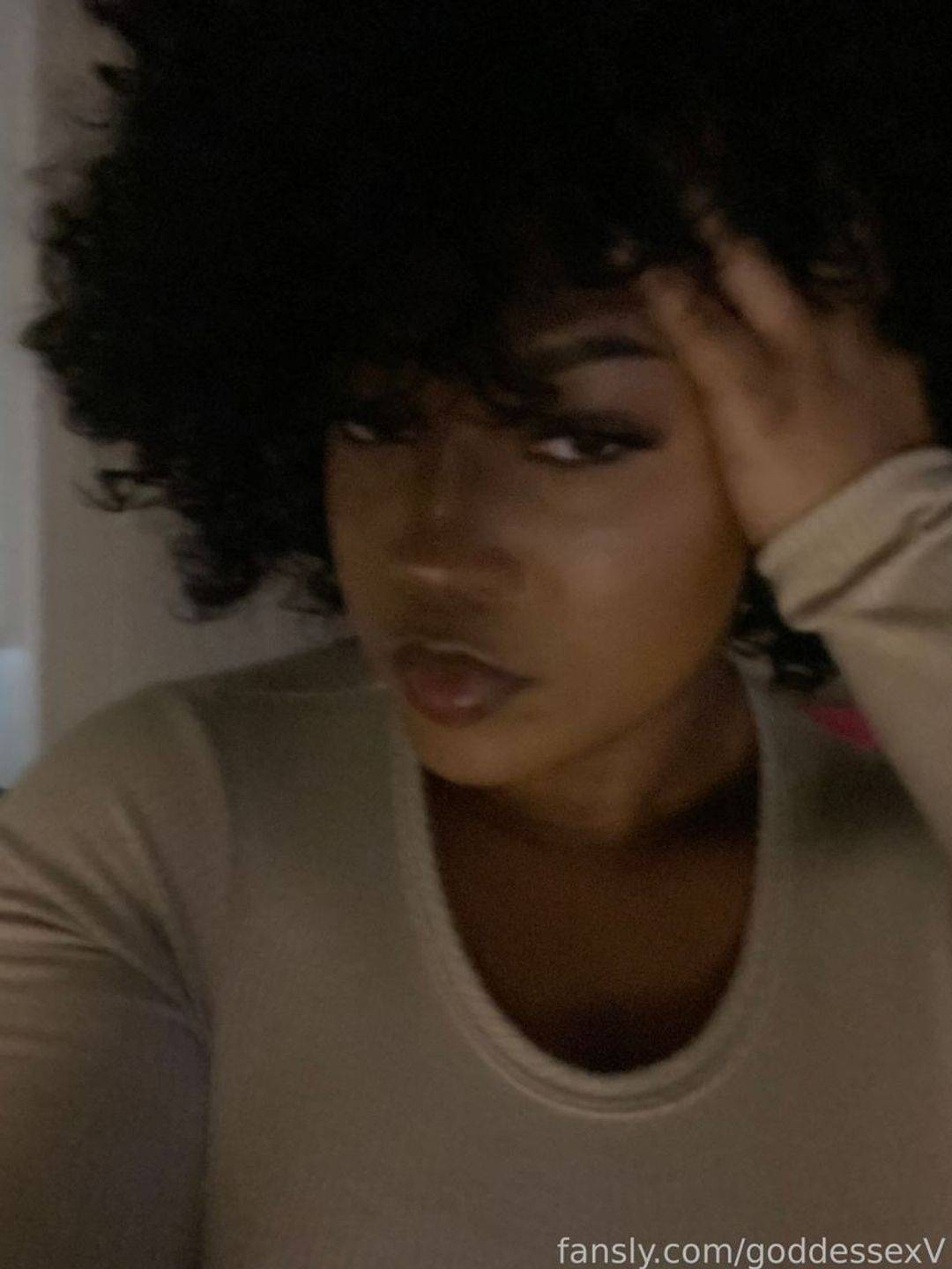 fansly Goddess V profile photo. Goddess V 29