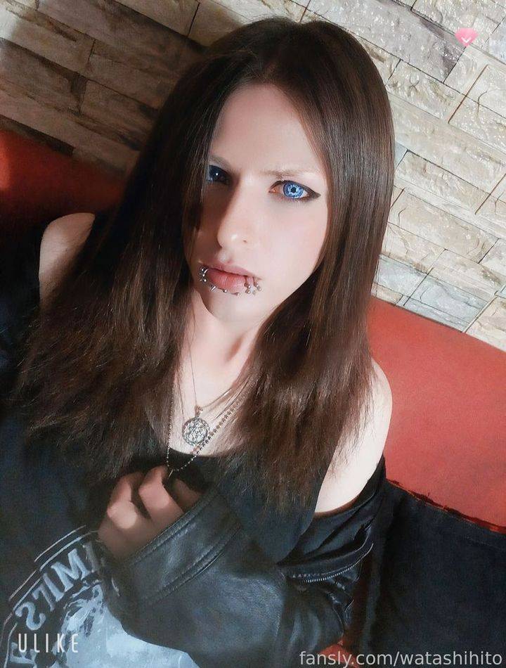 fansly watashihito profile photo. watashihito 42