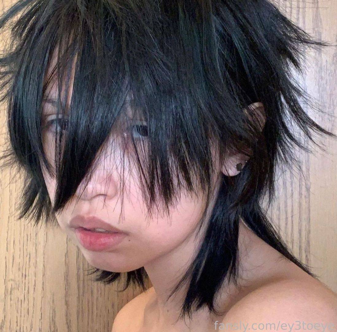 fansly NEO profile photo. NEO 32
